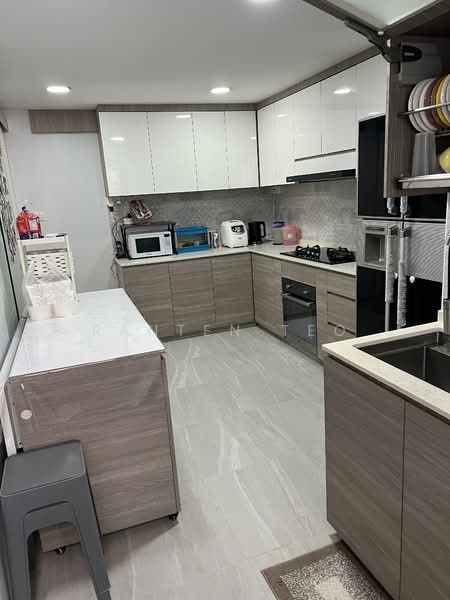 Woodsvale, 1 Woodlands Drive 72, 3 Bedrooms, 1,377 sqft, Condominium For Sale, by Ranten Teo, 500108935 - Kitchen - PropertyGuru.com.sg