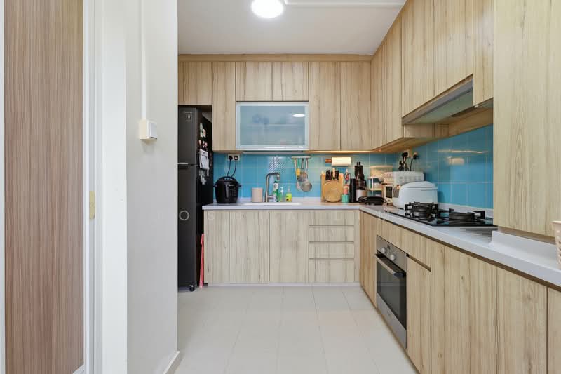 105 Jalan Rajah, 105 Jalan Rajah, 4 Bedrooms, 1,647 sqft, HDB Flat For Sale, by Joshua Lim, 500108937 - Kitchen - PropertyGuru.com.sg