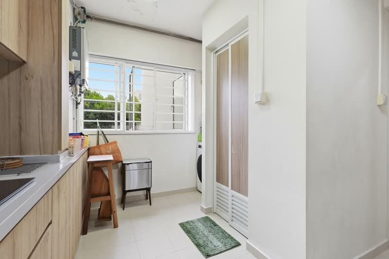 105 Jalan Rajah, 105 Jalan Rajah, 4 Bedrooms, 1,647 sqft, HDB Flat For Sale, by Joshua Lim, 500108937 - Kitchen - PropertyGuru.com.sg