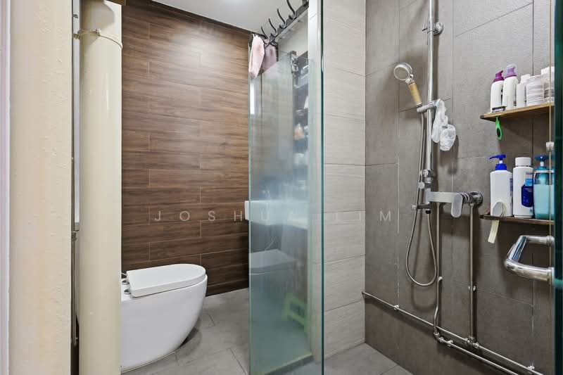 105 Jalan Rajah, 105 Jalan Rajah, 4 Bedrooms, 1,647 sqft, HDB Flat For Sale, by Joshua Lim, 500108937 - Bathroom - PropertyGuru.com.sg