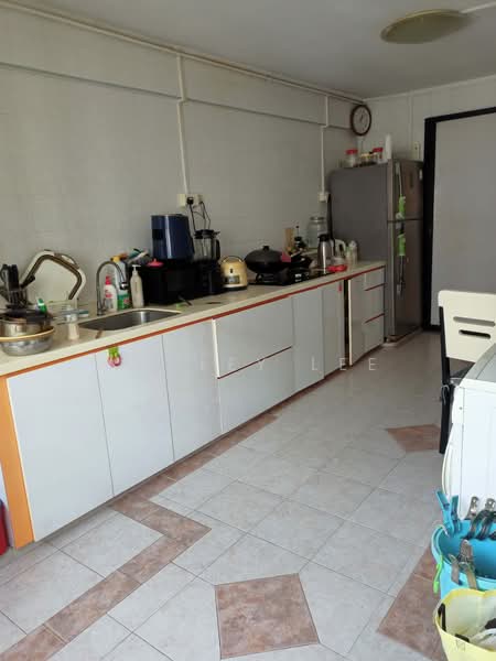 331 Clementi Avenue 2, 331 Clementi Avenue 2, 2 Bedrooms, 721 sqft, HDB Flat For Sale, by Ashley Lee, 500108944 - Kitchen - PropertyGuru.com.sg