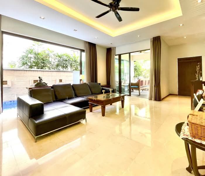 2.5 Storey Freehold Detached with Wide Frontage in the East, East Coast Road/ Jln Keris/ East Coast Ave/ Jln Buloh Perindu/ Jln Selandang Delima, 5 Bedrooms, 6,572 sqft, Detached House For Sale, by Jean Tan, 500108957 - Living Room - PropertyGuru.com.sg