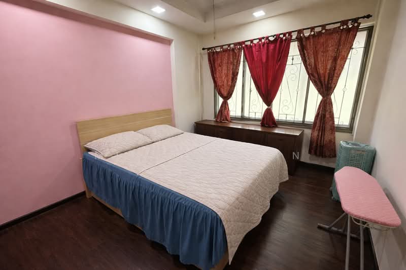 347 Tampines Street 33, 347 Tampines Street 33, 3 Bedrooms, 1,131 sqft, HDB Flat For Sale, by Michelle Tan, 500108962 - Bedroom - PropertyGuru.com.sg