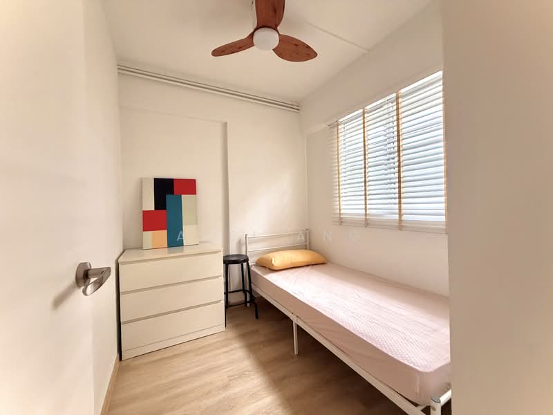 167 Bedok South Avenue 3, 167 Bedok South Avenue 3, 4 Bedrooms, 1,572 sqft, HDB Flat For Sale, by Axel Ang, 500108975 - 1st floor helper room - PropertyGuru.com.sg