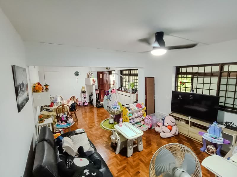 699C Hougang Street 52, 699C Hougang Street 52, 3 Bedrooms, 1,076 sqft, HDB Flat For Sale, by Aloysius Thomas Tan, 500108976 - Living Room - PropertyGuru.com.sg