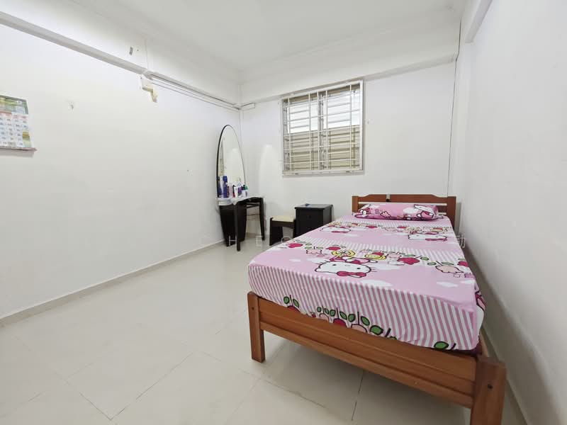 107 Ang Mo Kio Avenue 4, 107 Ang Mo Kio Avenue 4, Room Rental, 120 sqft, HDB Flat For Rent, by Lily Cheong 张立励, 500108977 - Bedroom - PropertyGuru.com.sg