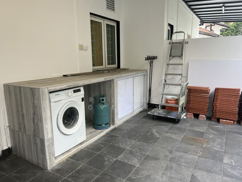 Dunman lane, dunman lane, 3 Bedrooms, 4,500 sqft, Semi-Detached House For Rent, by Carole Ann Coventry, 500108978 - Exterior - PropertyGuru.com.sg