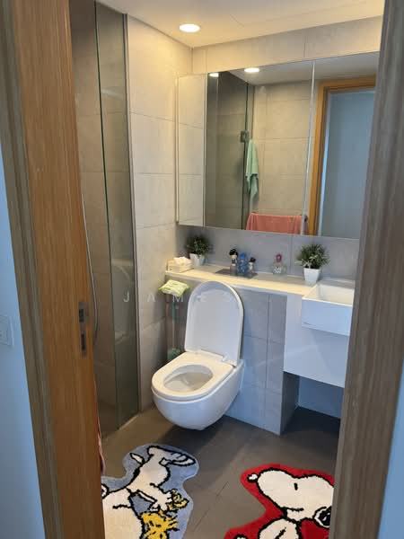 Eight Riversuites, 2 Whampoa East, 2 Bedrooms, 807 sqft, Condominium For Sale, by James ., 500108989 - Bathroom - PropertyGuru.com.sg