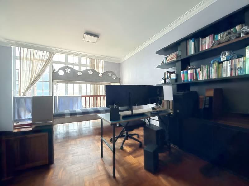 3 Storey Freehold Terrace with Character & Charm in District 15, Carmen Terrace/ Jalan Ulu Siglap/ Aida St/ Woo Mon Chew Rd/ Figaro St/ Opera Estate, 5 Bedrooms, 2,514 sqft, Terraced House For Sale, by Jean Tan, 500108995 - Study - PropertyGuru.com.sg