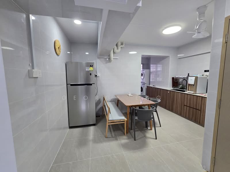 447 Hougang Avenue 10, 447 Hougang Avenue 10, 3 Bedrooms, 1,109 sqft, HDB Flat For Rent, by George Eng, 500108997 - Kitchen - PropertyGuru.com.sg