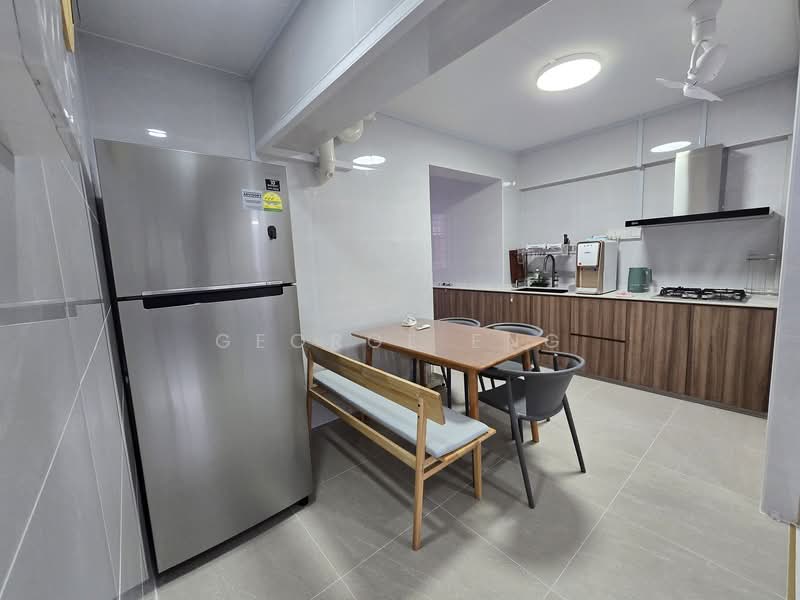 447 Hougang Avenue 10, 447 Hougang Avenue 10, 3 Bedrooms, 1,109 sqft, HDB Flat For Rent, by George Eng, 500108997 - Kitchen - PropertyGuru.com.sg