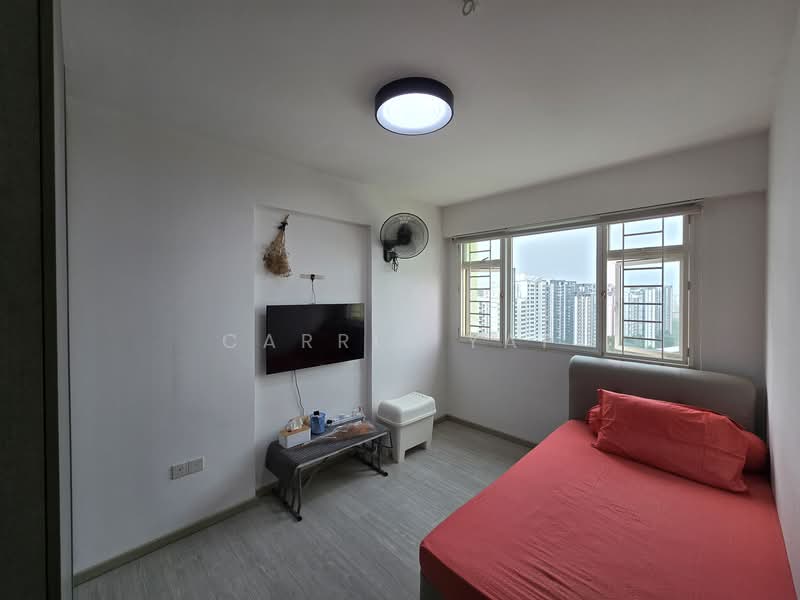 411A Fernvale Road, 411A Fernvale Road, 3 Bedrooms, 1,022 sqft, HDB Flat For Sale, by Carrie Yap, 500109000 - Bedroom - PropertyGuru.com.sg