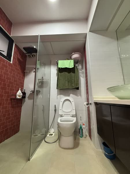 403D Fernvale Lane, 403D Fernvale Lane, 3 Bedrooms, 1,227 sqft, HDB Flat For Sale, by Wes Peh, 500109015 - Bathroom - PropertyGuru.com.sg