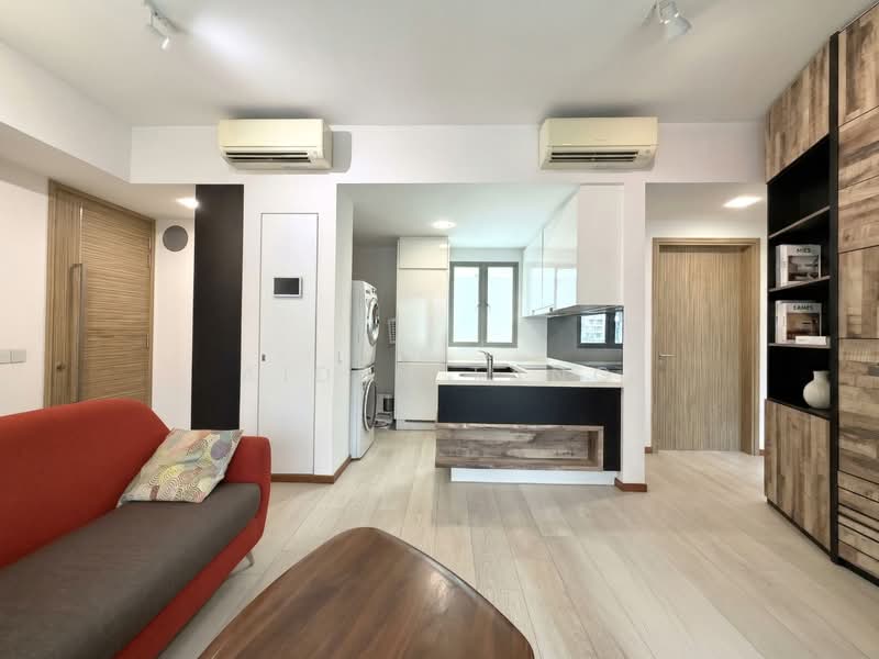 Trevista, 21 Lorong 3 Toa Payoh, 2 Bedrooms, 926 sqft, Condominium For Sale, by Aiden Tang, 500109016 - Living Room - PropertyGuru.com.sg