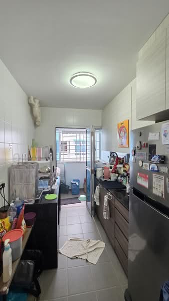 571 Choa Chu Kang Street 52, 571 Choa Chu Kang Street 52, 2 Bedrooms, 721 sqft, HDB Flat For Sale, by Ivan Koh, 500109017 - Kitchen - PropertyGuru.com.sg
