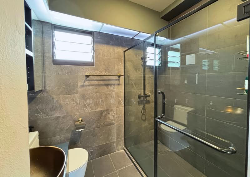 610C Tampines North Drive 1, 610C Tampines North Drive 1, 2 Bedrooms, 1,216 sqft, HDB Flat For Sale, by Katherine Kee, 500109023 - Master Bathroom - PropertyGuru.com.sg