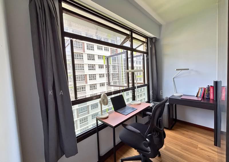 610C Tampines North Drive 1, 610C Tampines North Drive 1, 2 Bedrooms, 1,216 sqft, HDB Flat For Sale, by Katherine Kee, 500109023 - Study - PropertyGuru.com.sg