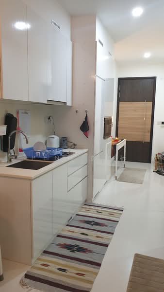 Forte Suites, 88 Mergui Road, 2 Bedrooms, 700 sqft, Condominium For Sale, by Robert Peng 彭润标, 500109029 - Kitchen - PropertyGuru.com.sg