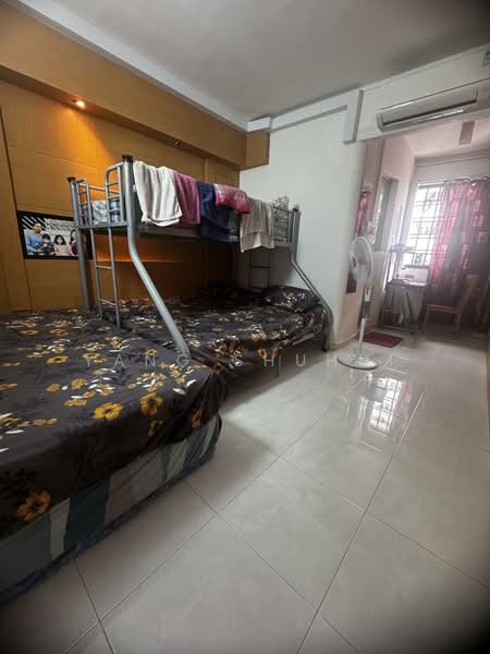 255 Bishan Street 22, 255 Bishan Street 22, 3 Bedrooms, 1,109 sqft, HDB Flat For Rent, by Yang Shuhui, 500109034 - Master Bedroom - PropertyGuru.com.sg