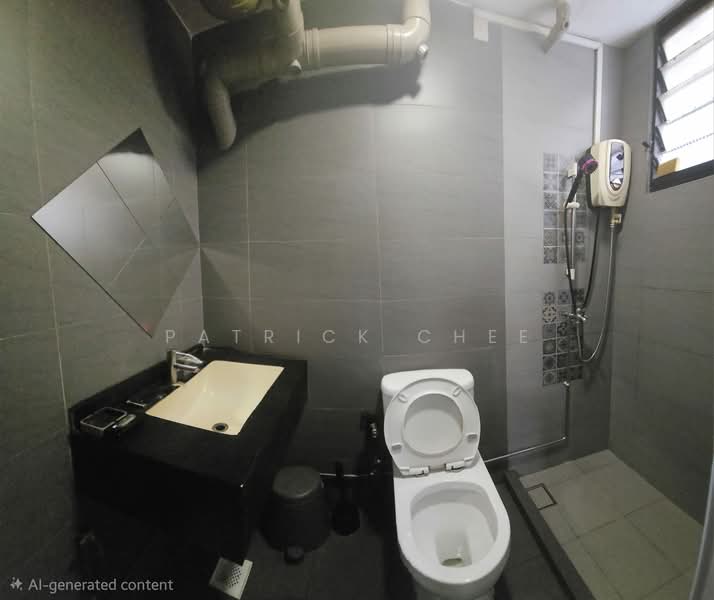 656 Choa Chu Kang Crescent, 656 Choa Chu Kang Crescent, 3 Bedrooms, 1,302 sqft, HDB Flat For Sale, by Patrick Chee, 500109037 - Bathroom - PropertyGuru.com.sg