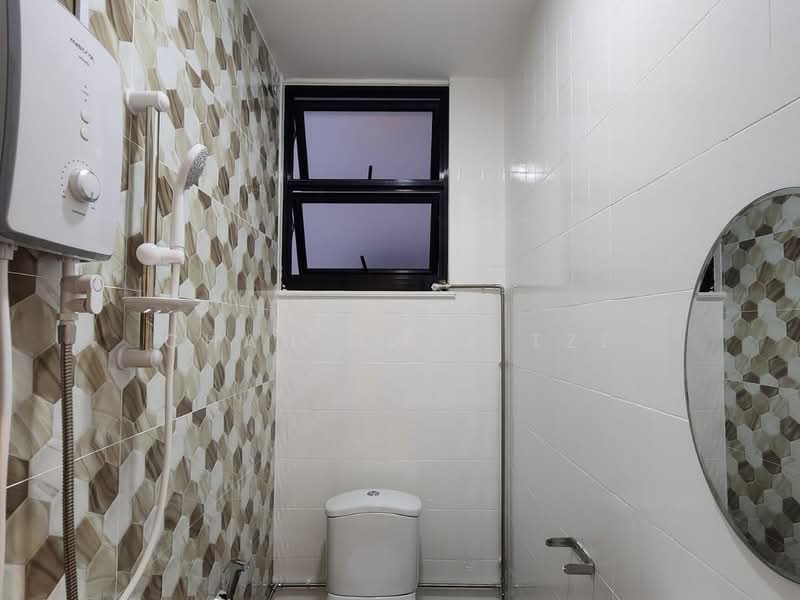 Kim Sia Court, 1 Jalan Jintan, Room Rental, 150 sqft, Apartment For Rent, by Chan Hwee Tze, 500109059 - Bathroom - PropertyGuru.com.sg