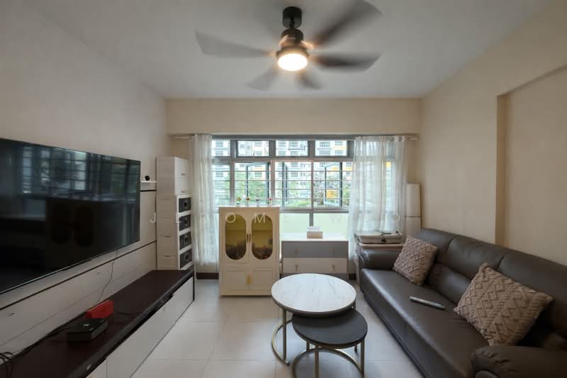 326D Anchorvale Road, 326D Anchorvale Road, 3 Bedrooms, 990 sqft, HDB Flat For Sale, by Jerome Woo, 500109062 - Living Room - PropertyGuru.com.sg