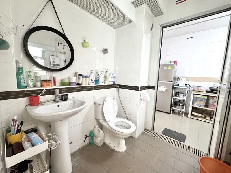 448B Sengkang West Way, 448B Sengkang West Way, 2 Bedrooms, 495 sqft, HDB Flat For Sale, by Elizabeth Chua, 500109072 - Bathroom - PropertyGuru.com.sg