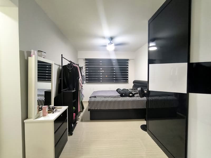 671B Yishun Avenue 4, 671B Yishun Avenue 4, 3 Bedrooms, 1,001 sqft, HDB Flat For Sale, by Jim Tan, 500109074 - Master Bedroom - PropertyGuru.com.sg