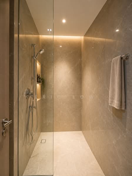 Dairy Farm Residences, 6 Dairy Farm Lane, 2 Bedrooms, 710 sqft, Condominium For Sale, by Eric Low, 500109081 - Common Bathroom - PropertyGuru.com.sg