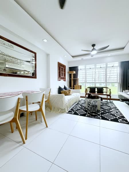 618D Punggol Drive, 618D Punggol Drive, 3 Bedrooms, 1,023 sqft, HDB Flat For Sale, by Izzat Isa, 500109095 - Living Room - PropertyGuru.com.sg