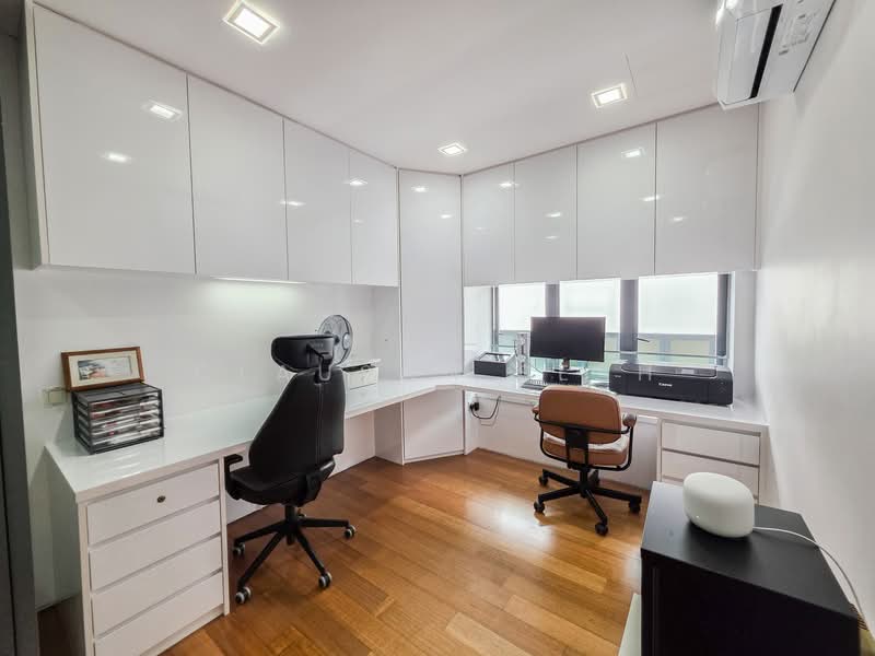 Illoura, 861 Old Holland Road, 4 Bedrooms, 4,176 sqft, Cluster House For Sale, by Clauson Seah, 500109102 - Study - PropertyGuru.com.sg