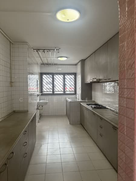 414 Bukit Batok West Avenue 4, 414 Bukit Batok West Avenue 4, 3 Bedrooms, 1,109 sqft, HDB Flat For Sale, by Catherine Ng, 500109112 - Kitchen - PropertyGuru.com.sg
