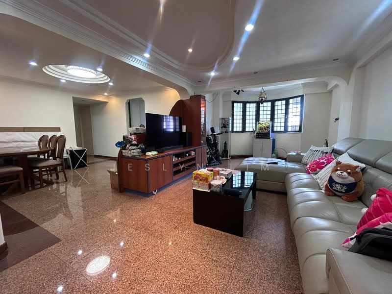 677 Choa Chu Kang Crescent, 677 Choa Chu Kang Crescent, 4 Bedrooms, 1,313 sqft, HDB Flat For Sale, by Jeslyn Lim, 500109119 - Living Room - PropertyGuru.com.sg