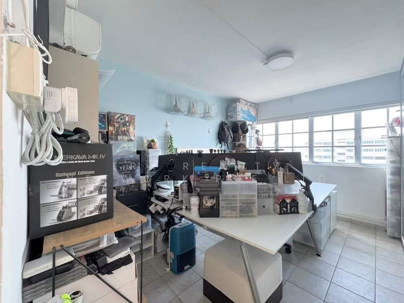 439 Ang Mo Kio Avenue 10, 439 Ang Mo Kio Avenue 10, 3 Bedrooms, 1,281 sqft, HDB Flat For Sale, by Phoebe, 500109127 - Study - PropertyGuru.com.sg