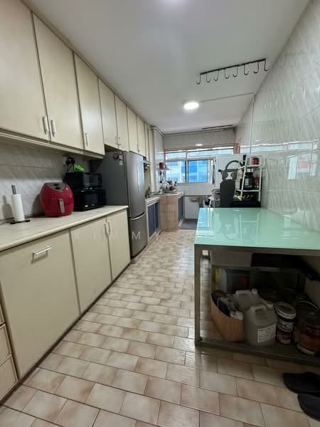52 Teban Gardens Road, 52 Teban Gardens Road, 3 Bedrooms, 893 sqft, HDB Flat For Rent, by Kimmy Koh, 500109138 - Kitchen - PropertyGuru.com.sg