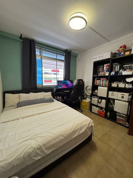 52 Teban Gardens Road, 52 Teban Gardens Road, 3 Bedrooms, 893 sqft, HDB Flat For Rent, by Kimmy Koh, 500109138 - Bedroom - PropertyGuru.com.sg