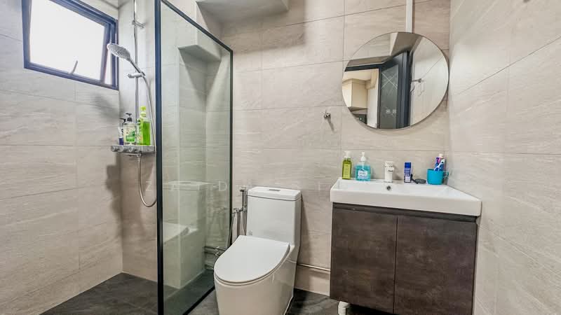 136 Rivervale Street, 136 Rivervale Street, 3 Bedrooms, 1,517 sqft, HDB Flat For Sale, by Zaida Sidek, 500109141 - Common Bathroom - PropertyGuru.com.sg