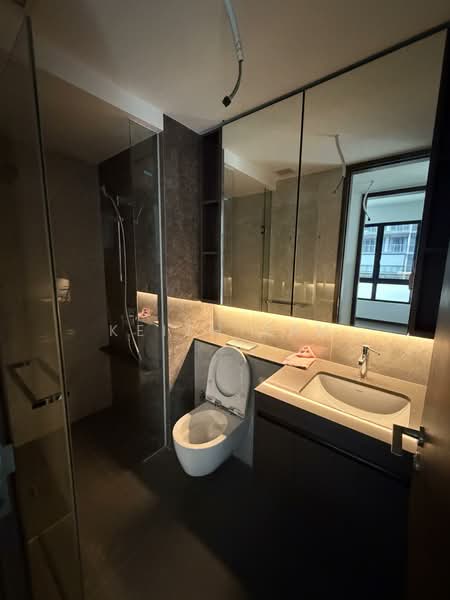 Tembusu Grand, 94 Jalan Tembusu, 2 Bedrooms, 743 sqft, Condominium For Rent, by Keith Tan, 500109159 - Bathroom - PropertyGuru.com.sg