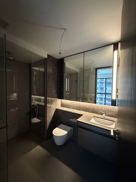 Tembusu Grand, 94 Jalan Tembusu, 2 Bedrooms, 743 sqft, Condominium For Rent, by Keith Tan, 500109159 - Bathroom - PropertyGuru.com.sg