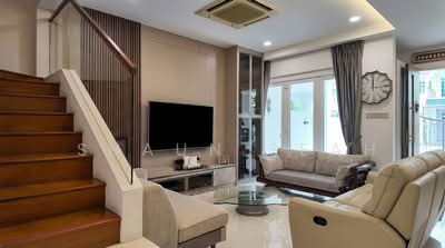 For Sale - 2.5-Storey Terrace | 5-Min Walk to Lorong Chuan MRT & CHIJ