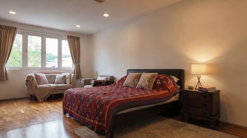 2.5-Storey Terrace | 5-Min Walk to Lorong Chuan MRT & CHIJ, Golden Hill Estate, 4 Bedrooms, 2,400 sqft, Terraced House For Sale, by Shaun Seah, 500109161 - Bedroom - PropertyGuru.com.sg