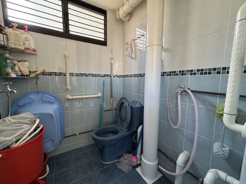 101 Aljunied Crescent, 101 Aljunied Crescent, 2 Bedrooms, 721 sqft, HDB Flat For Sale, by Samantha Foo, 500109162 - Bathroom - PropertyGuru.com.sg