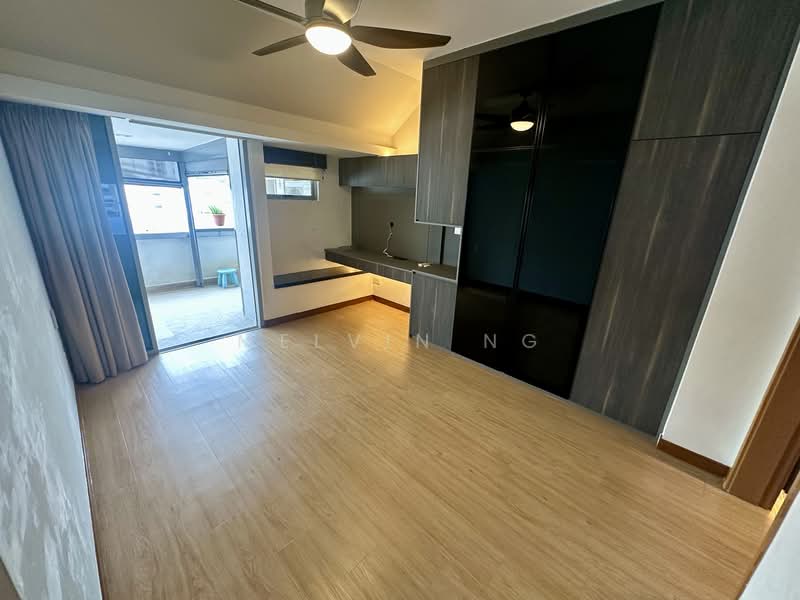 The Linear, 886 Upper Bukit Timah Road, 3 Bedrooms, 1,722 sqft, Apartment For Sale, by Melvin Ng, 500109170 - Master bedroom - PropertyGuru.com.sg