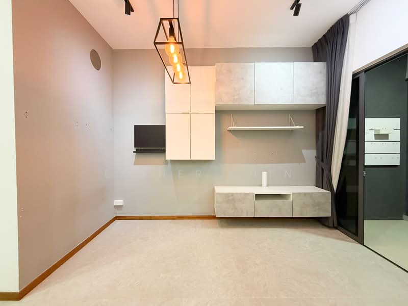 Laurel Tree, Hillview Terrace, 1 Bedroom, 463 sqft, Condominium For Sale, by Esther Chin, 500109177 - Living Room - PropertyGuru.com.sg