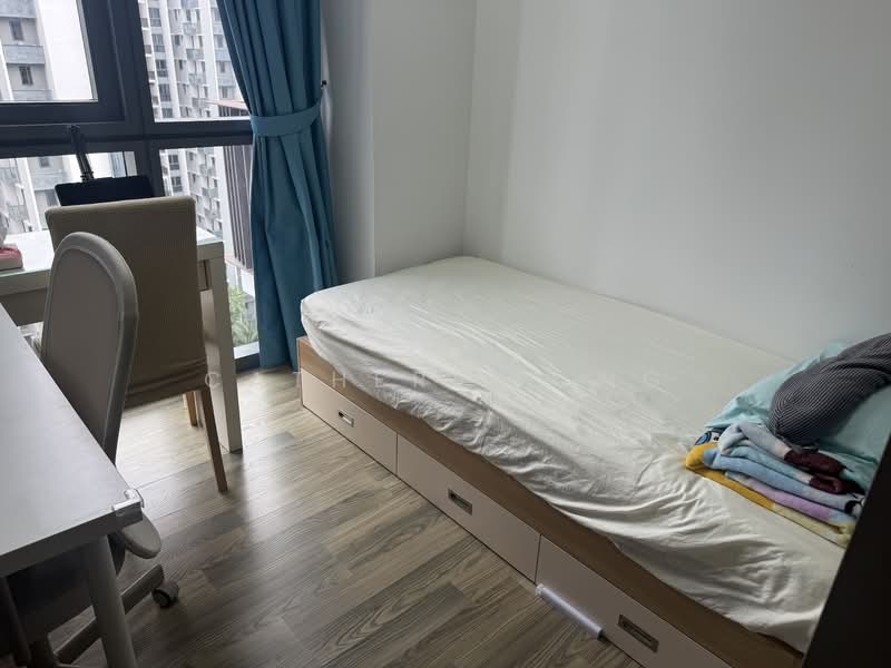 Lakeville, 1 Jurong Lake Link, 3 Bedrooms, 1,163 sqft, Condominium For Sale, by Catherine Ng, 500109190 - Bedroom - PropertyGuru.com.sg