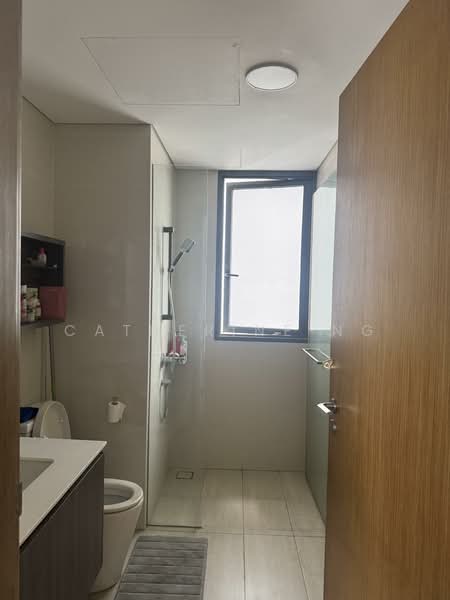 Lakeville, 1 Jurong Lake Link, 3 Bedrooms, 1,163 sqft, Condominium For Sale, by Catherine Ng, 500109190 - Bathroom - PropertyGuru.com.sg