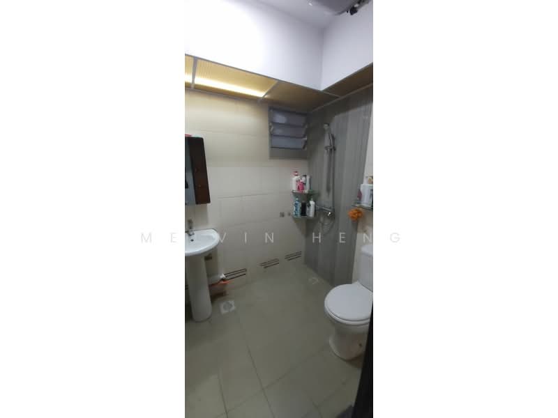 56 Teban Gardens Road, 56 Teban Gardens Road, Room Rental, 200 sqft, HDB Flat For Rent, by Melvin Heng, 500109192 - Bathroom - PropertyGuru.com.sg