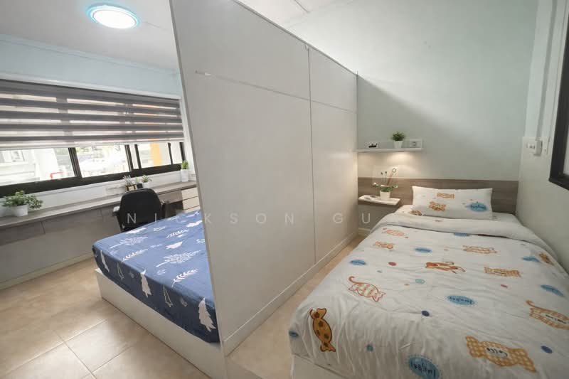 233 Compassvale Walk, 233 Compassvale Walk, 3 Bedrooms, 1,324 sqft, HDB Flat For Sale, by Nickson Guay, 500109205 - Bedroom - PropertyGuru.com.sg