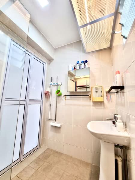 525B Costa Ris, 525B Pasir Ris Street 51, Room Rental, 120 sqft, HDB Flat For Rent, by Mandy Chan, 500109210 - Bathroom - PropertyGuru.com.sg