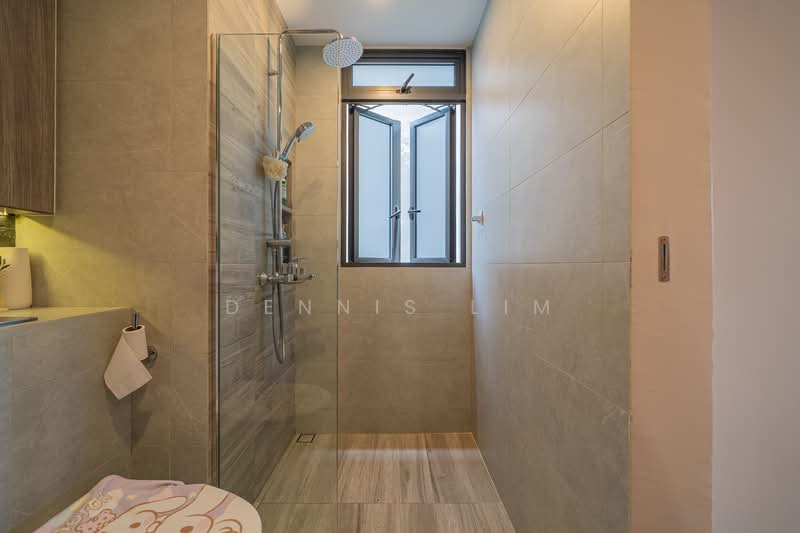 Twin Waterfalls, 104 Punggol Walk, 3 Bedrooms, 1,991 sqft, Executive Condominium For Sale, by Dennis Lim, 500109228 - Bathroom - PropertyGuru.com.sg